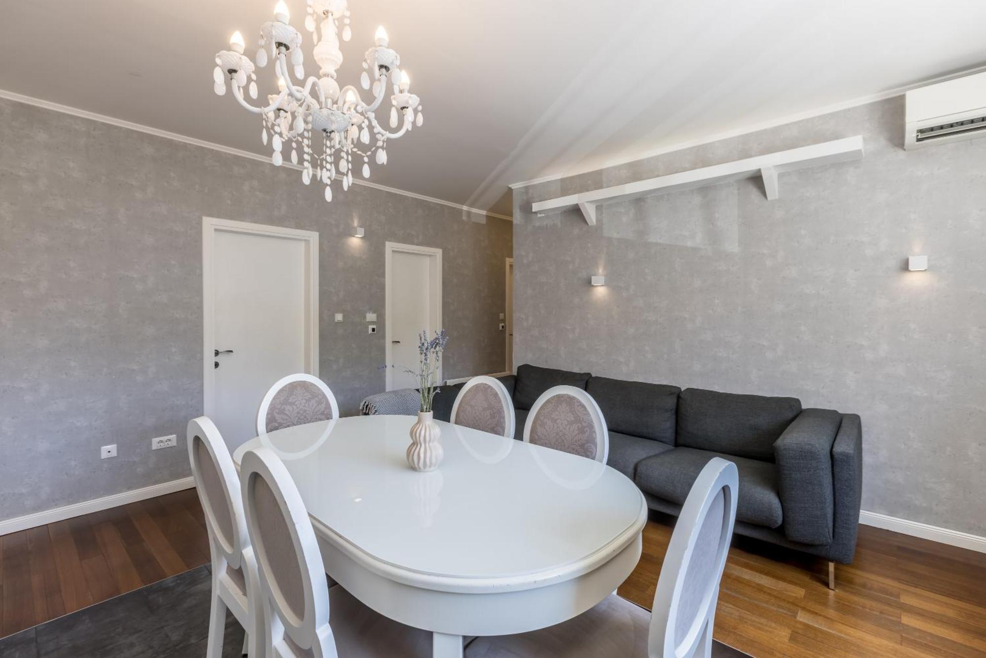 Central Park Apartment With Terrace สปลิท ภายนอก รูปภาพ