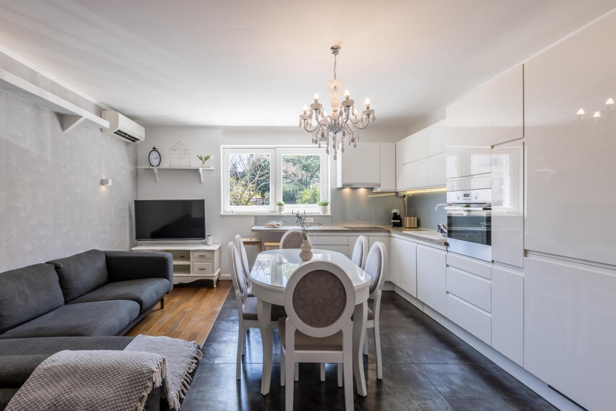 Central Park Apartment With Terrace สปลิท ภายนอก รูปภาพ