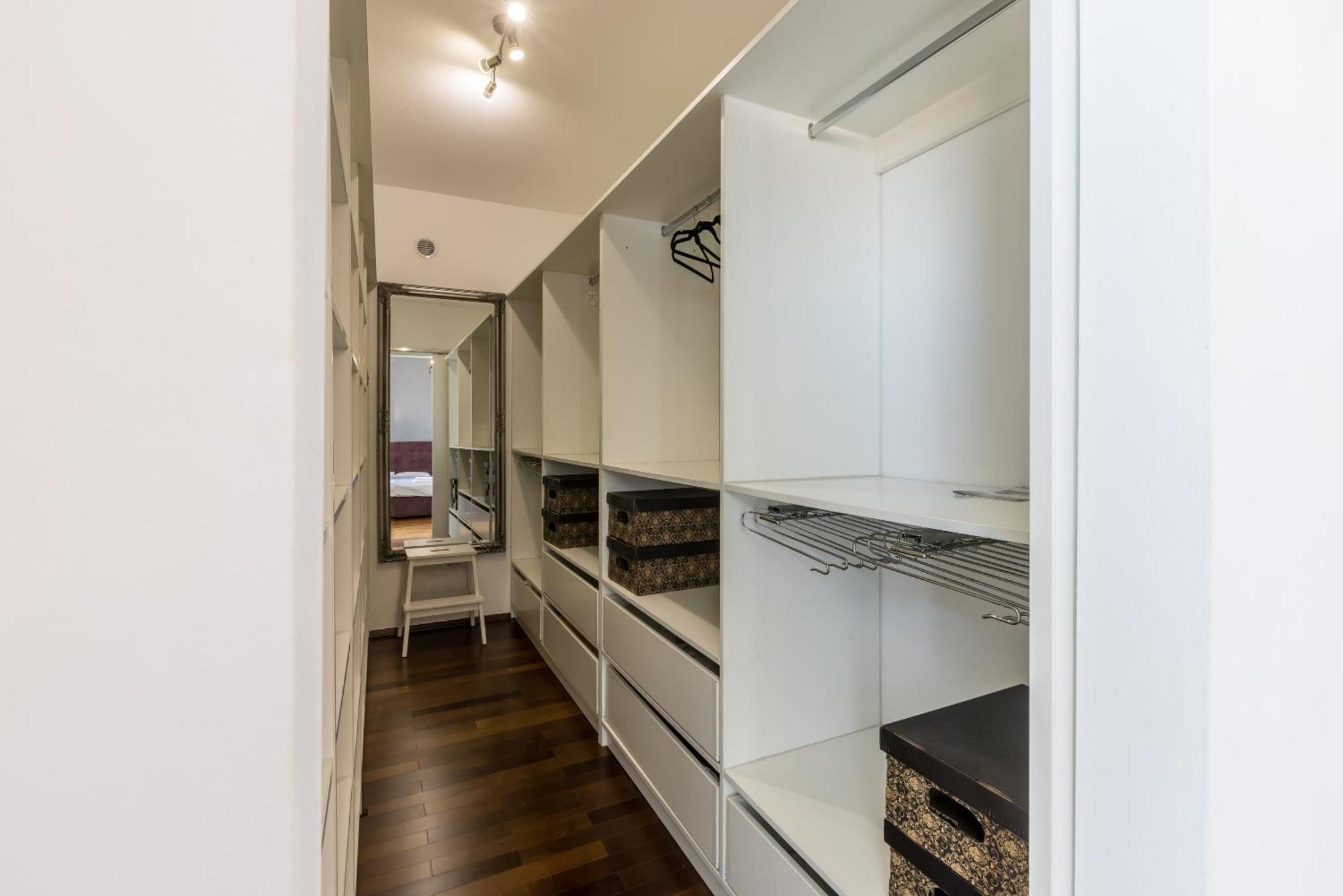 Central Park Apartment With Terrace สปลิท ภายนอก รูปภาพ
